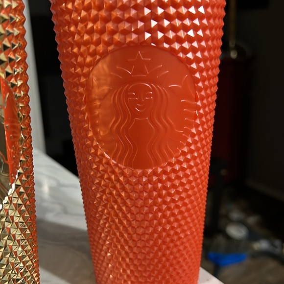 Starbucks cups you can buy one for 55 or 200 for all of them - Picture 6 of 6